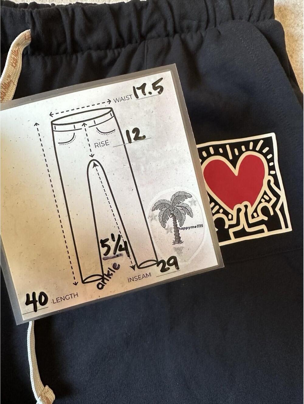 KEITH HARING Sweatpants Women’s XL Black Fleece Joggers Heart Graphic Pockets - Picture 4 of 9